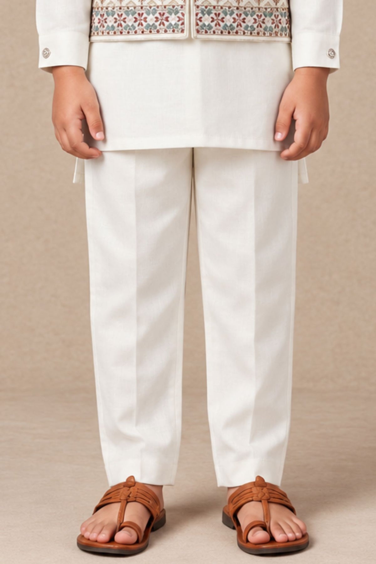 Boys Ivory Floral Embroidered Kurta Set With Jacket