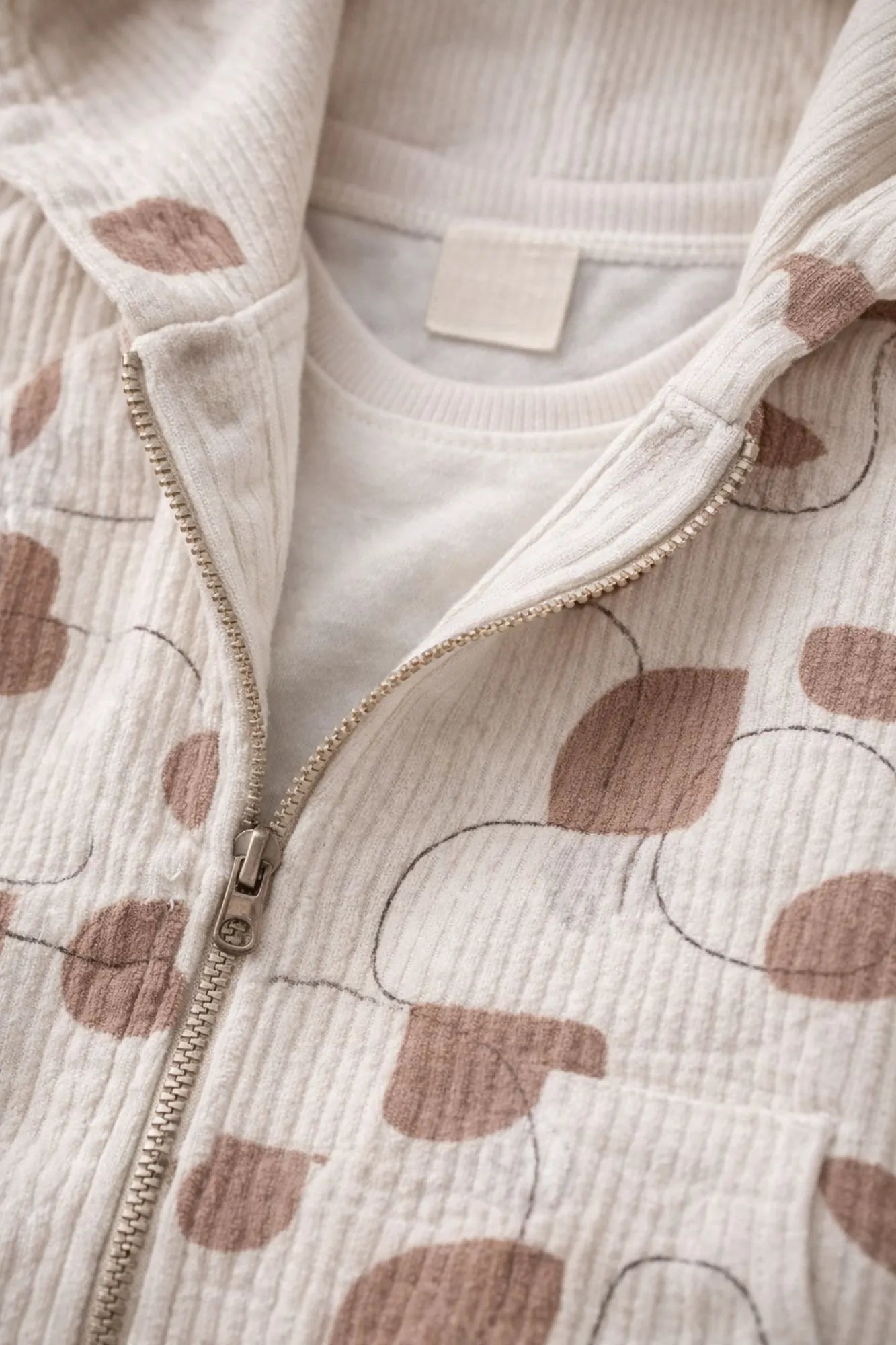 White And Brown Graphic Print T-Shirt & Printed Hooded Zipper Jacket Set For Boys