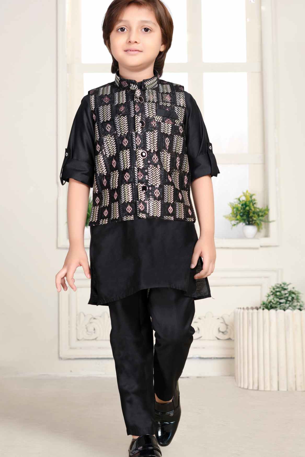 Black Embroidery Kurta Set With Waist Coat Set For Boys