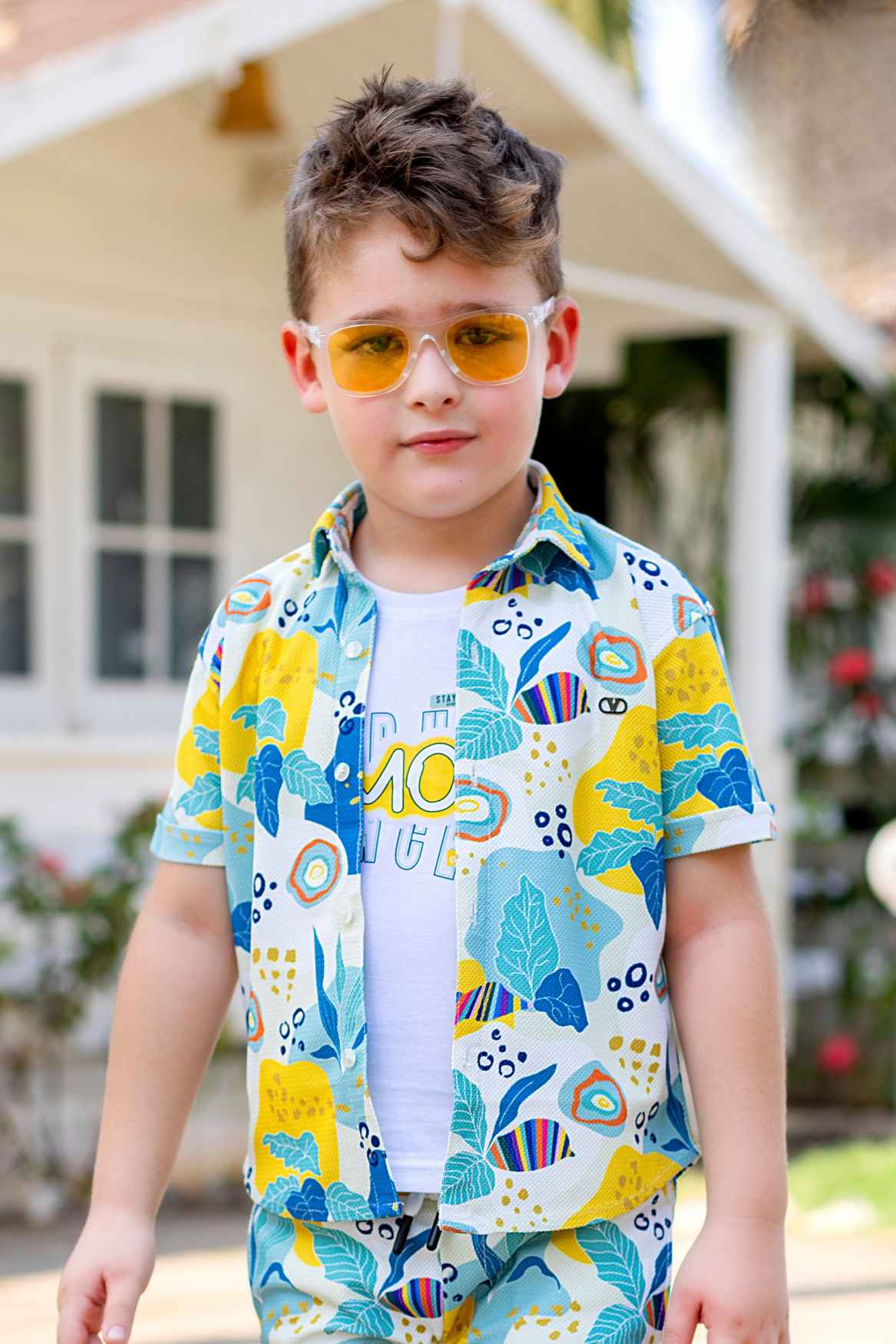 Multicolor Printed Shirt And Shorts With White T-Shirt Set For Boys