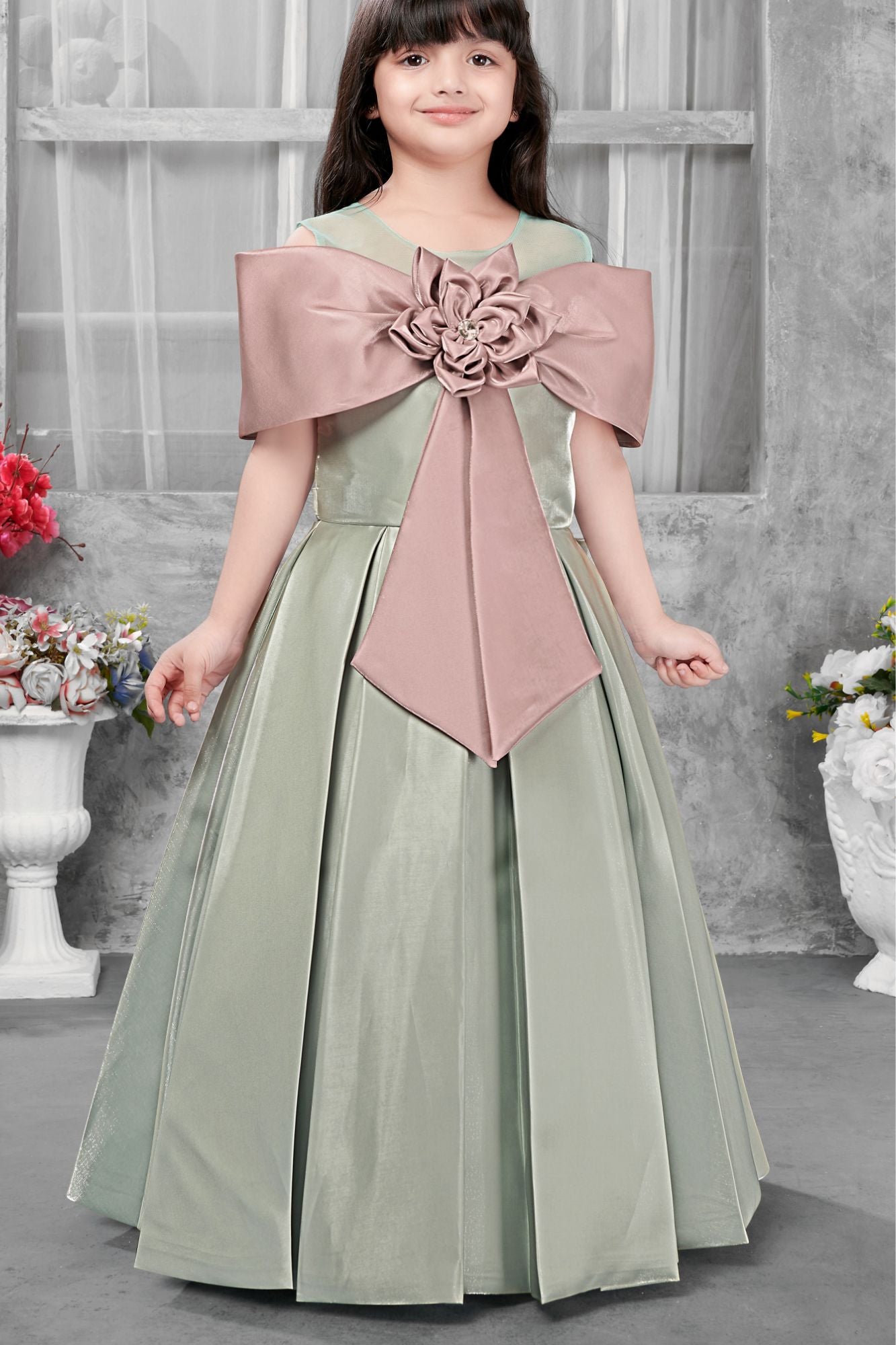 Sage Green Sleeveless Gown with Oversized Dusty Pink Bow for Girls - 3-4Y (20) Sage Green Sleeveless Gown with Oversized Dusty Pink Bow for Girls - 3-4Y (20)