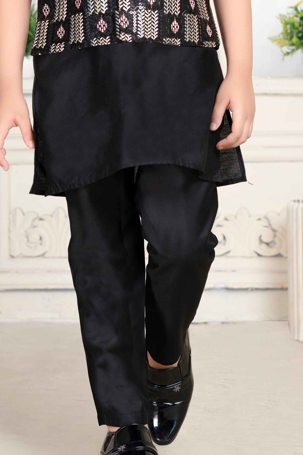 Black Embroidery Kurta Set With Waist Coat Set For Boys