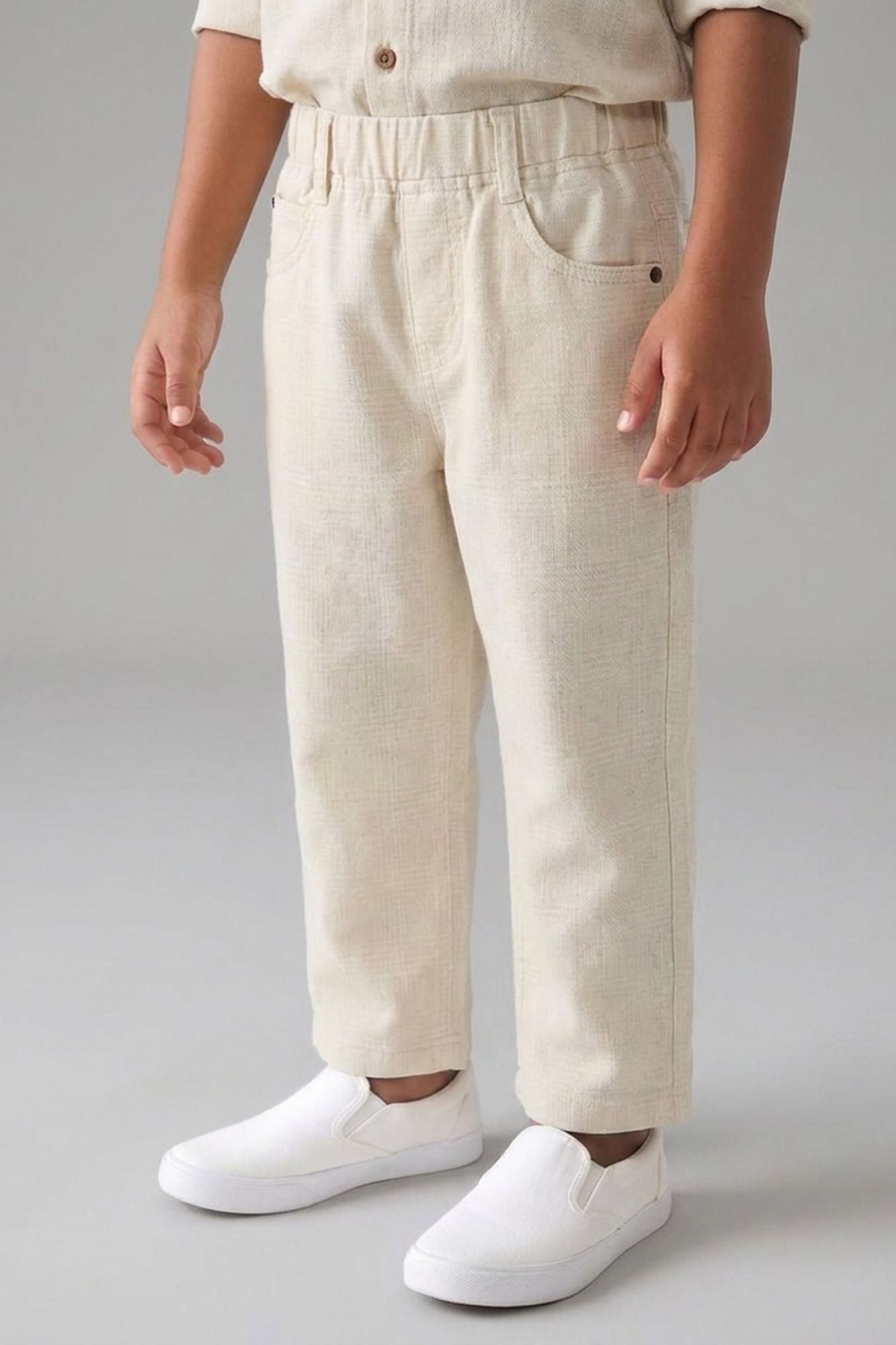 Textured Off-White Casual Pant