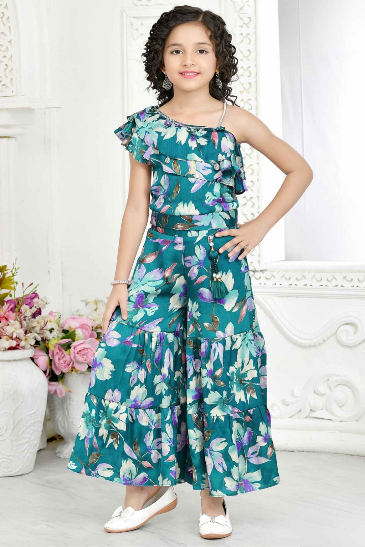 طقم ملابس كاجوال مطبوع عليه زهور باللون الأزرق المخضر للبنات