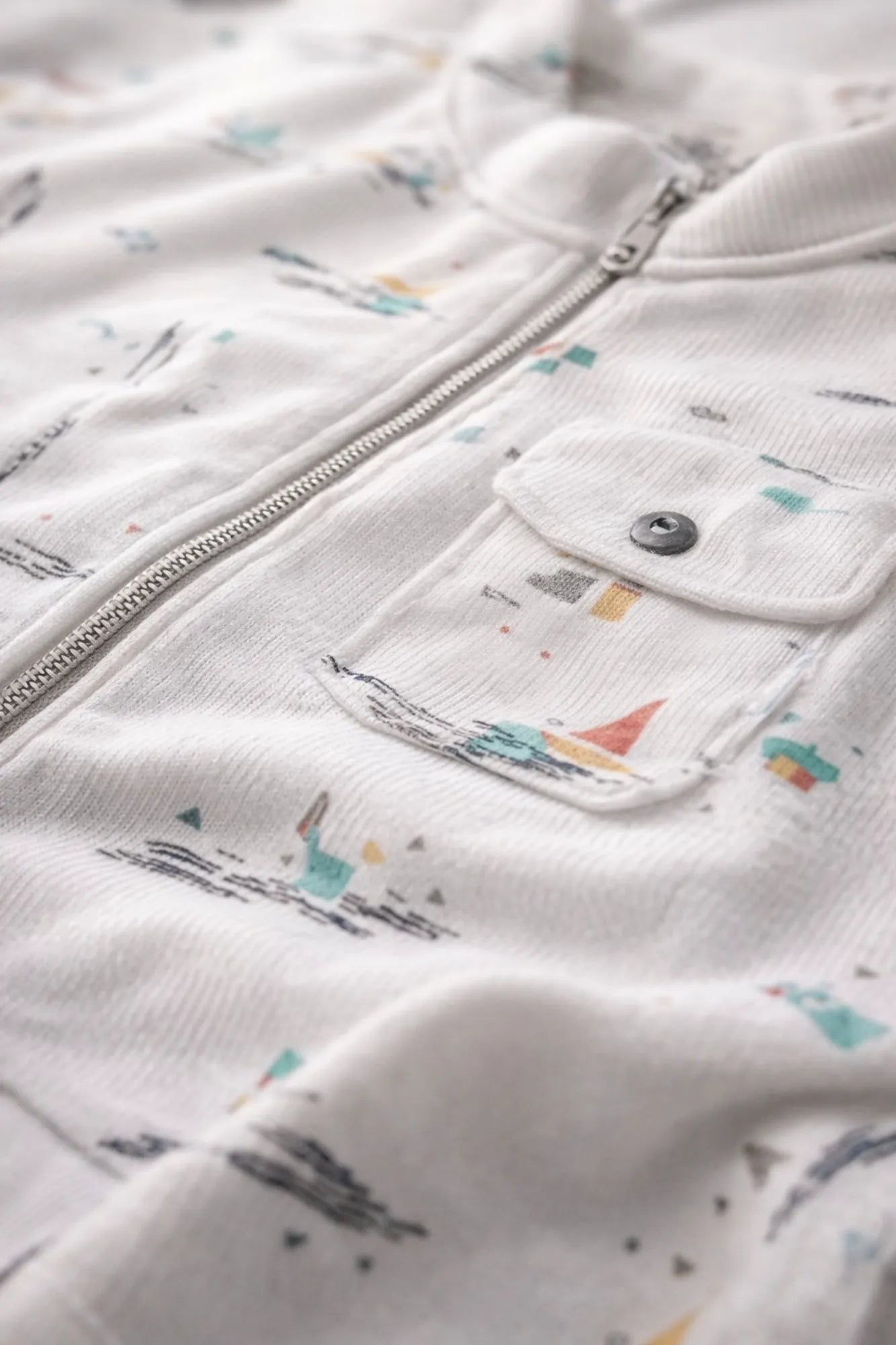 White Printed Full-Sleeve Jacket with Front Zip For Boys