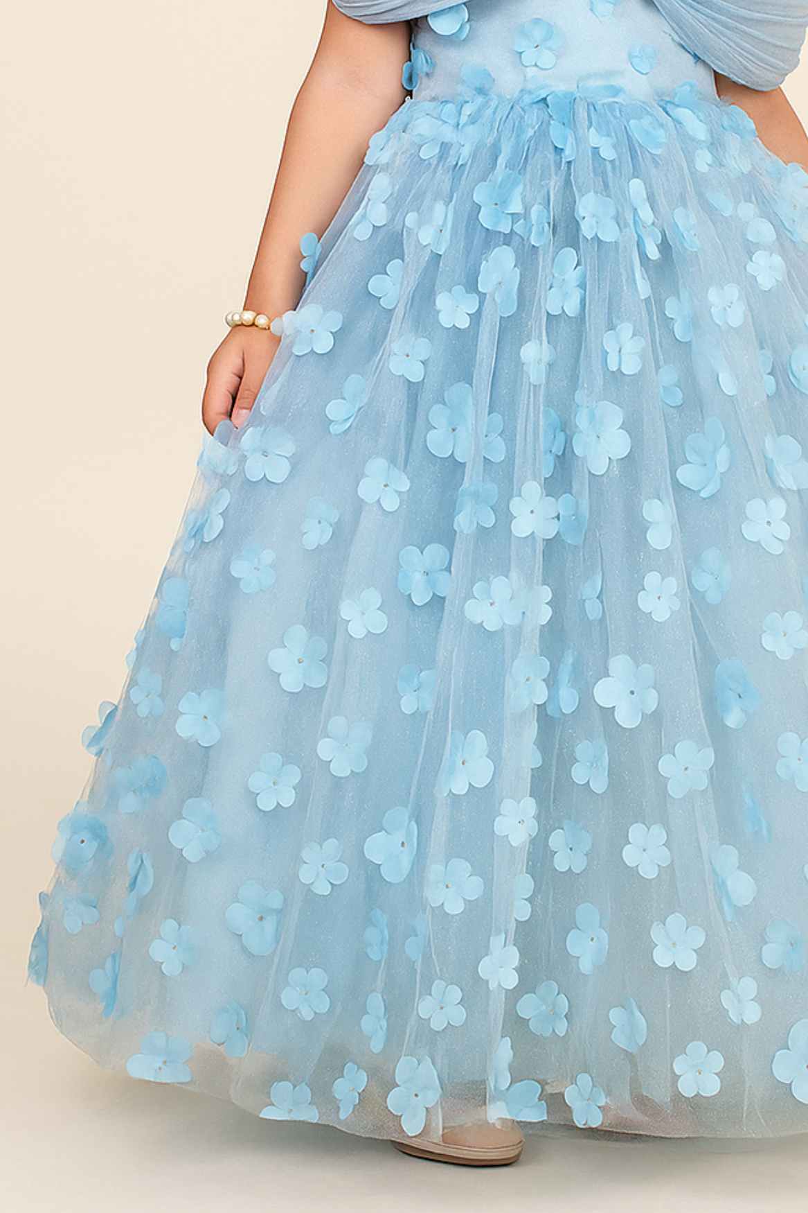 Sky Blue 3D Floral Appliqué Party Gown With Pleated Bow And Butterfly Brooch For Girls