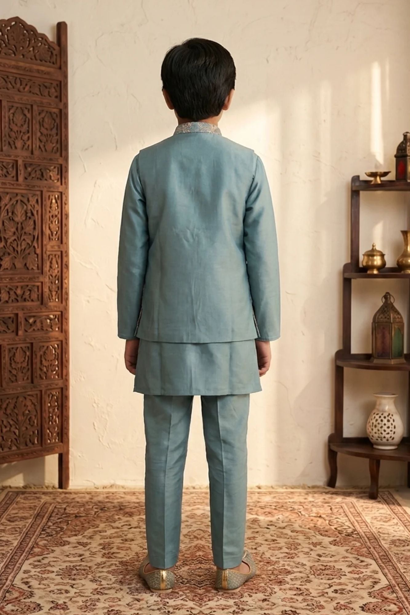 Boys Dusty Blue Floral And Paisley Embroidered Kurta Set With Nehru Jacket
