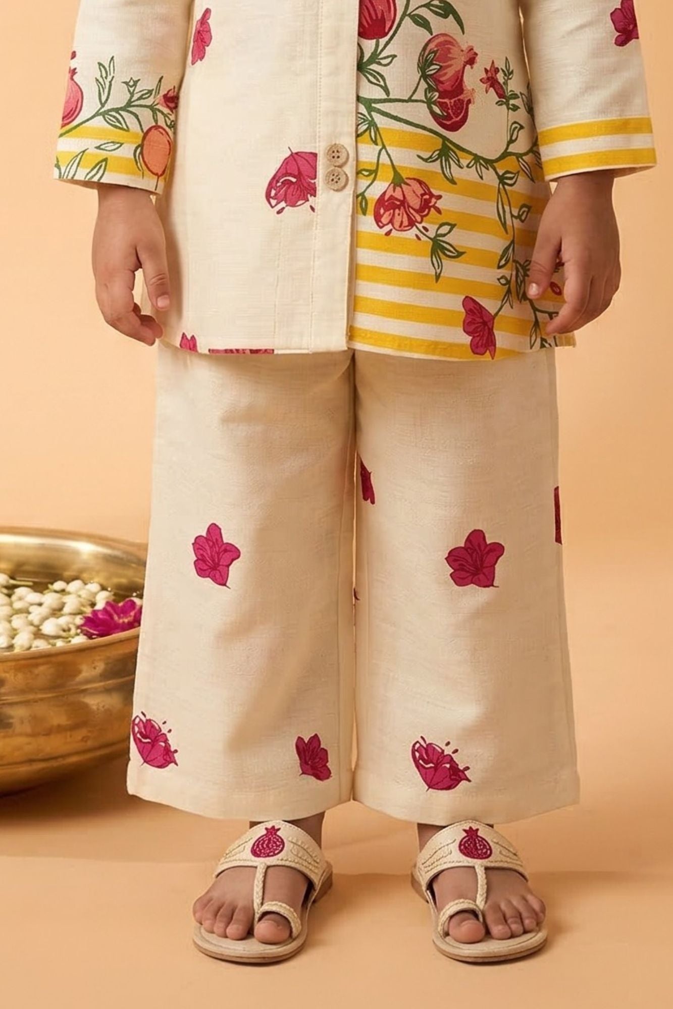 Girls Cream Floral Printed Co-Ord Set with Shirt And Wide-Leg Pants