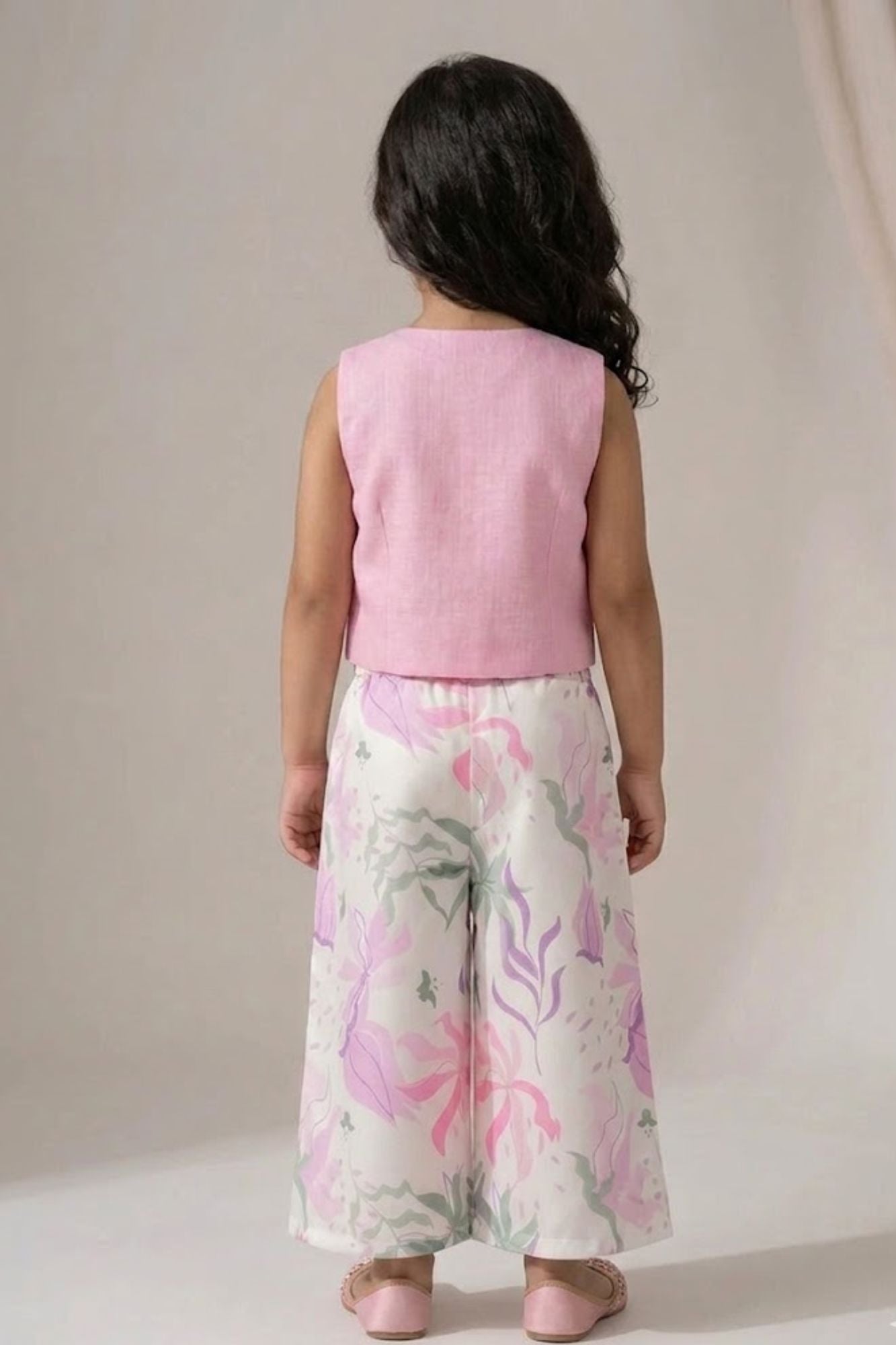 Girls Pink Floral Applique Set with Sleeveless Top And Printed Wide-Leg Pants