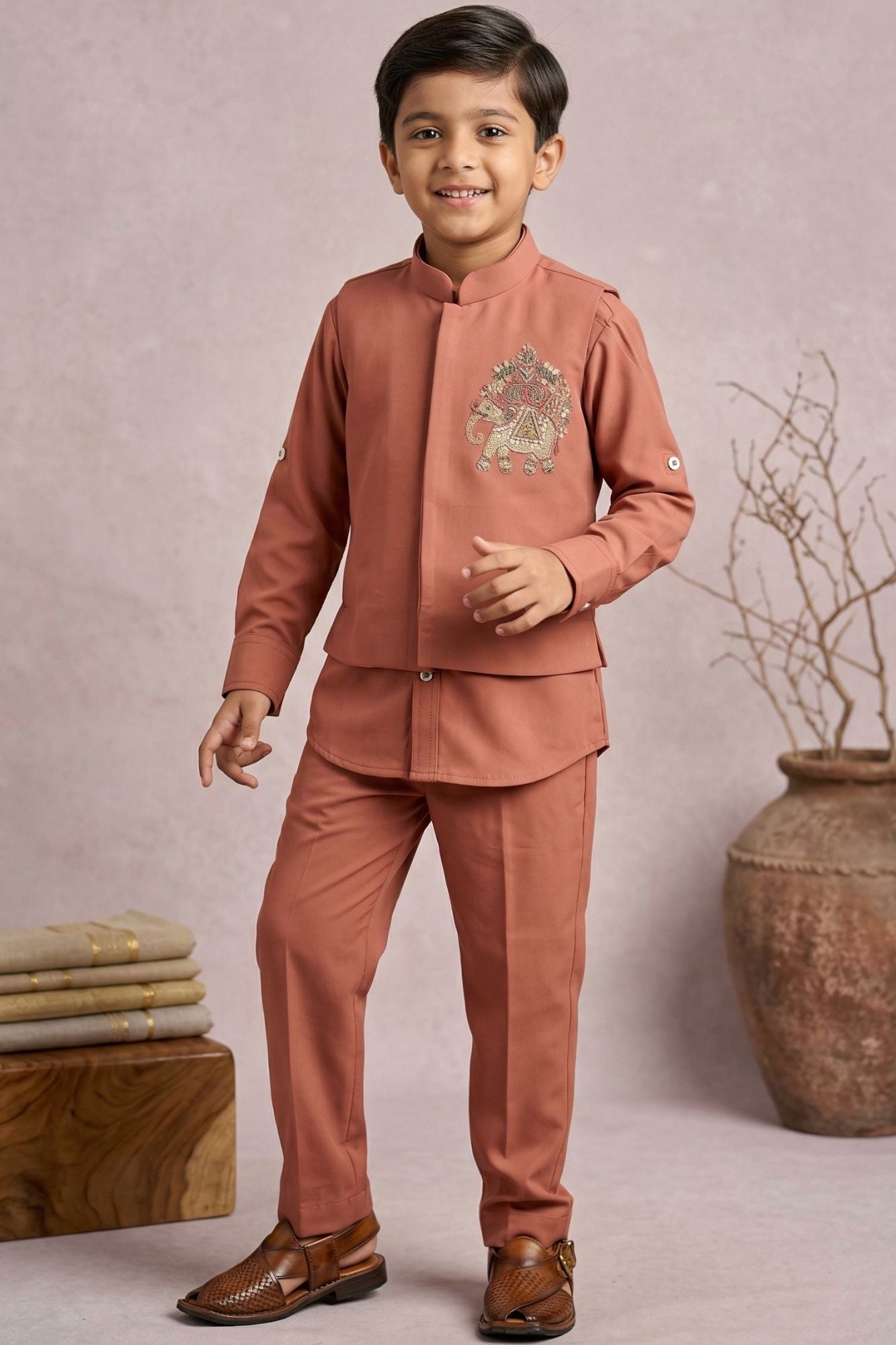 Coral Embroidered Kurta Set With Mandarin Collar For Boys
