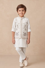 Boys Elegant Ivory Bird Kurta Set With Nehru Jacket