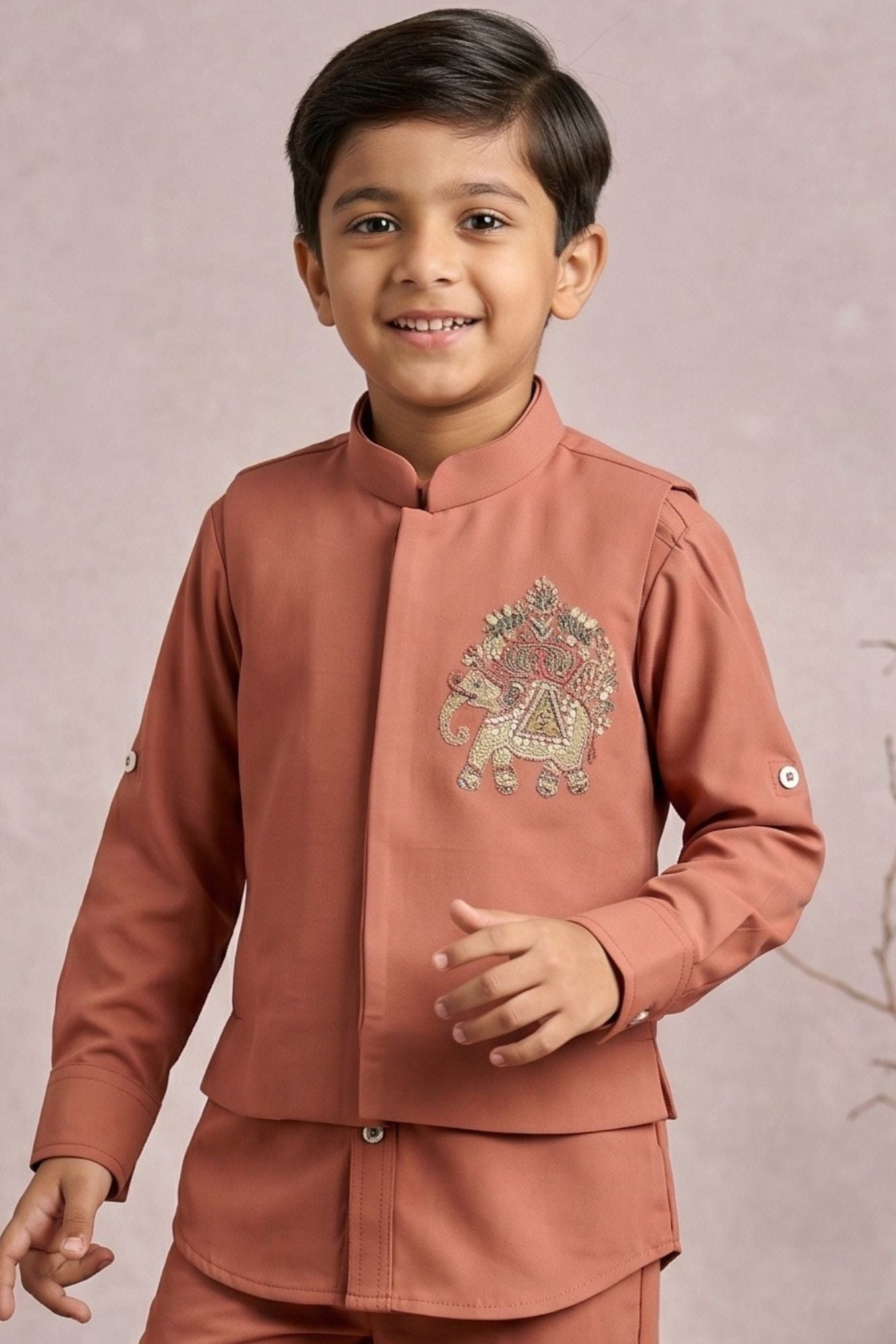 Coral Embroidered Kurta Set With Mandarin Collar For Boys