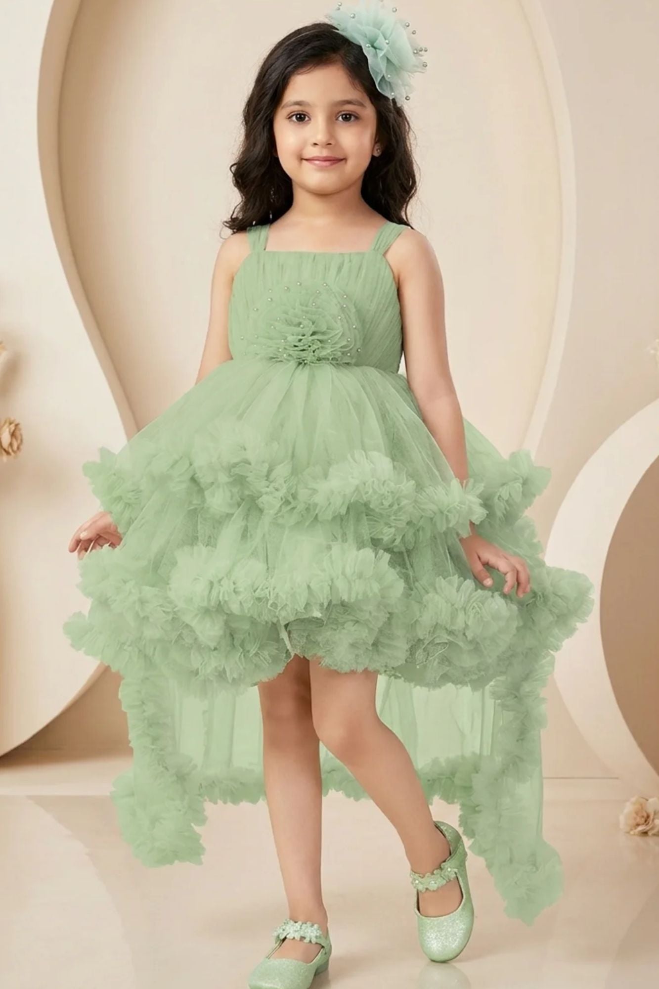 Green Net Tailback Floral Embellishment Frock With Hairband For Girls