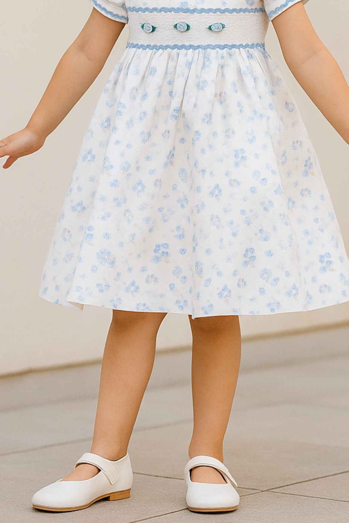 White & Blue Floral Smocked Dress with Peter Pan Collar For Girls