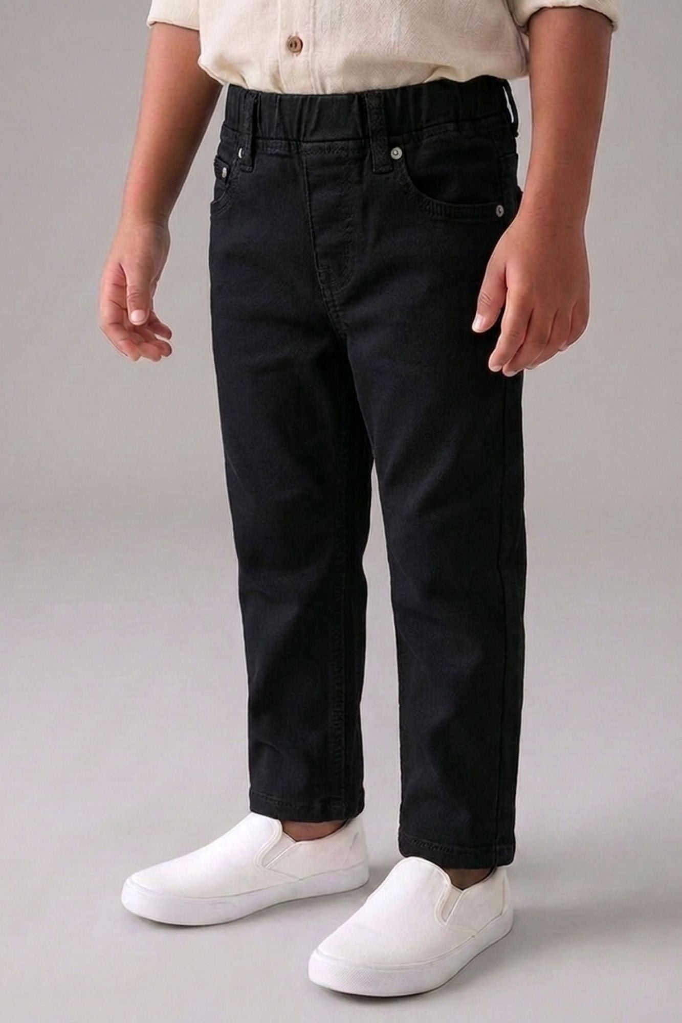 Classic Black Solid Casual Pant