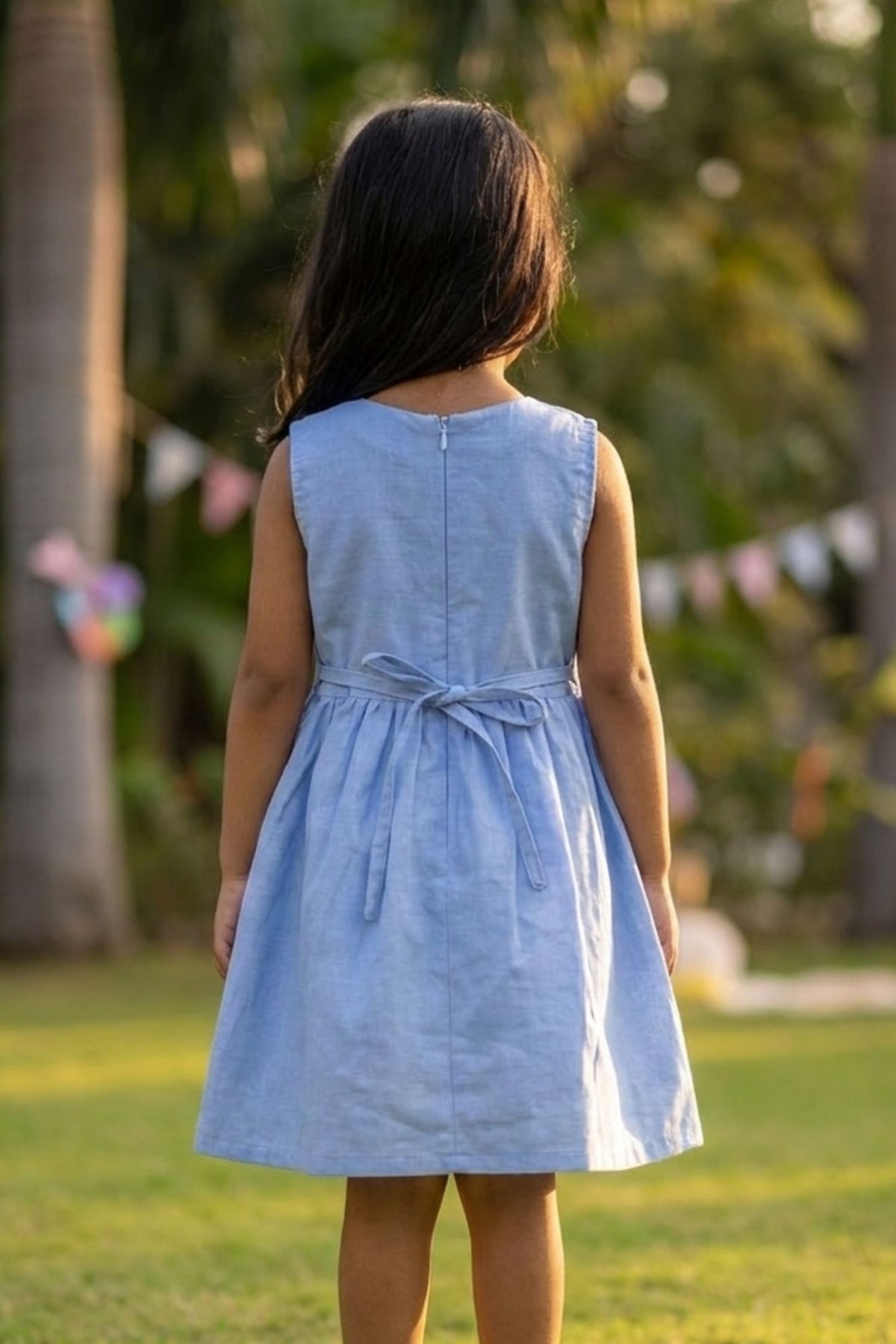 Charming Girls Blue Floral Applique A-Line Dress with Peter Pan Collar