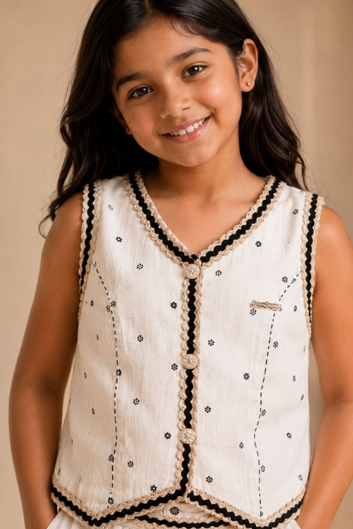 White And Black Printed Sleeveless Skirt Set for Girls
