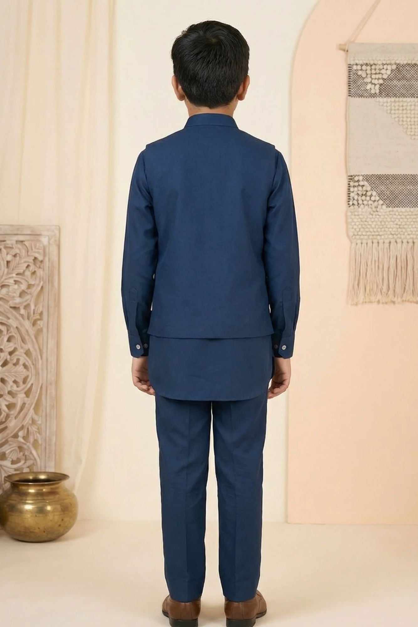 Blue Embroidered Kurta Set With Mandarin Collar For Boys