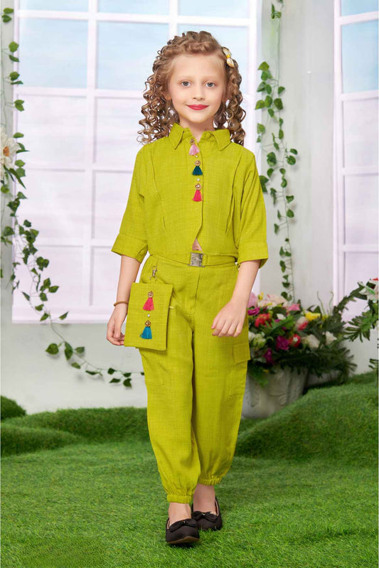 Stylish Green Western Co Ord Set With Hip Belt For Girls