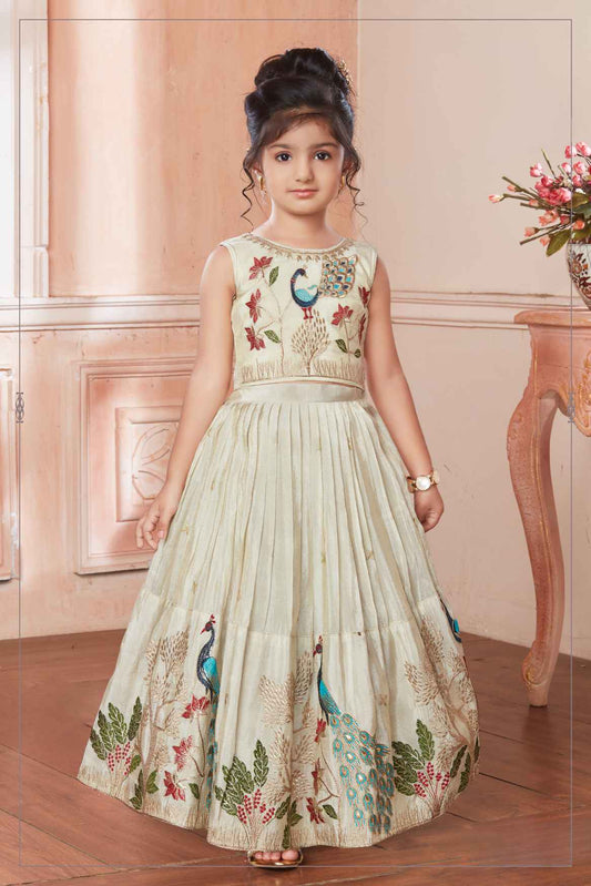 Cream Sleeveless Choli And Lehenga Set With Zari Embroidery For Girls