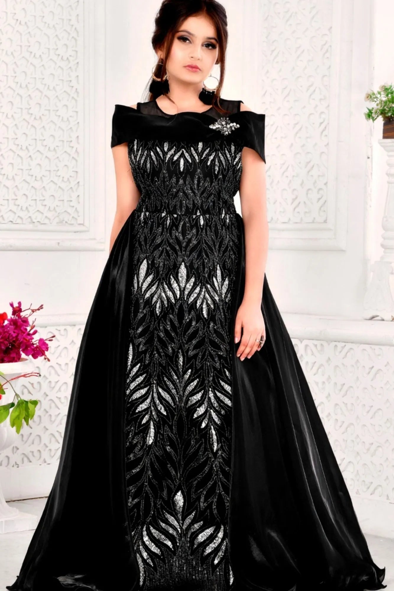 Black Embellished Sequins Leaf-Pattern Party Gown For Girls