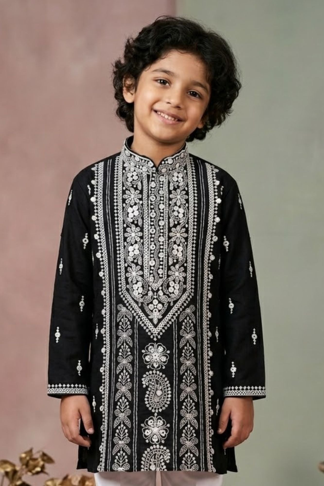 Black Embroidered Kurta Set For Boys With Intricate Threadwork
