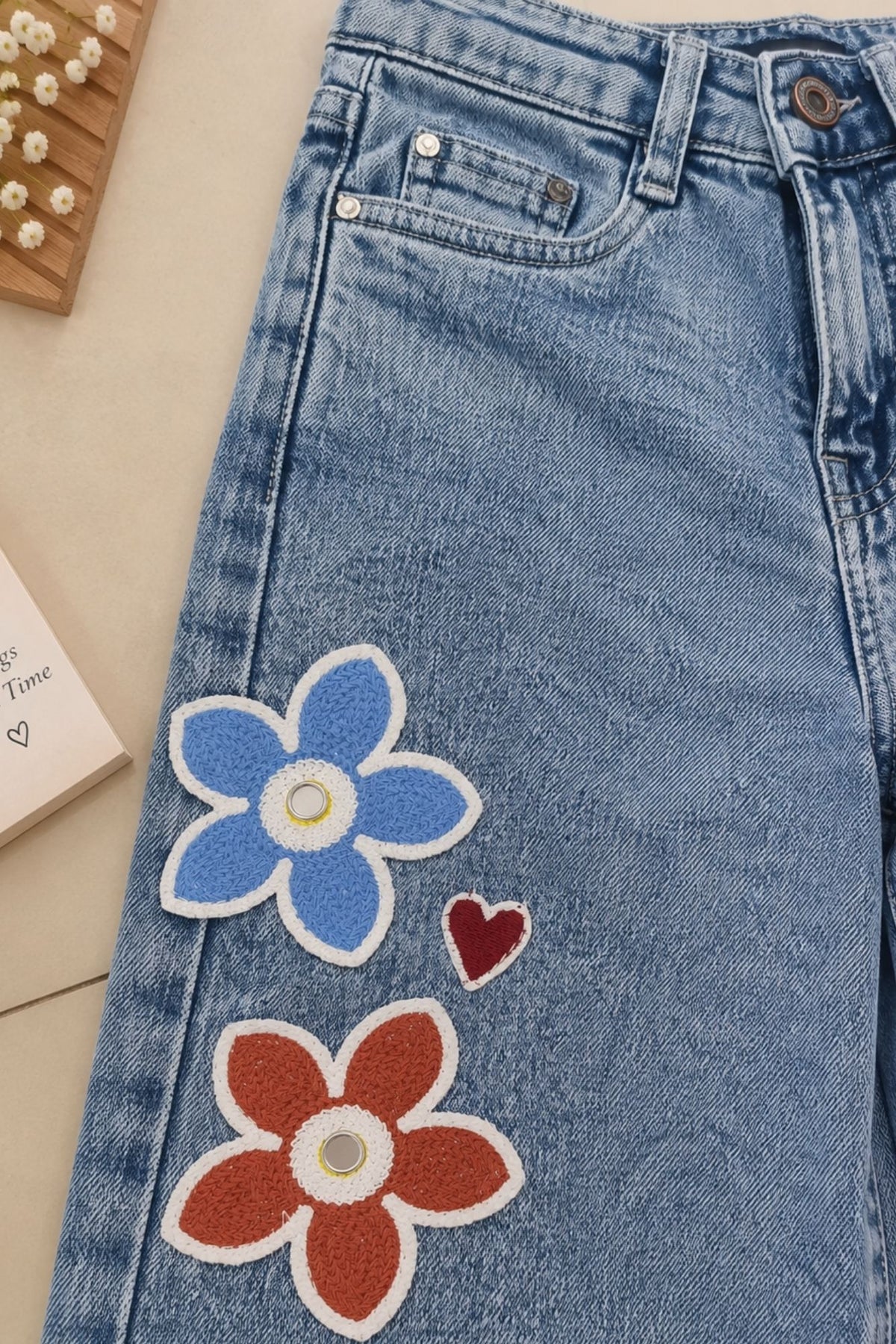 Girls Light Blue Floral Applique Straight Fit Denim Jeans