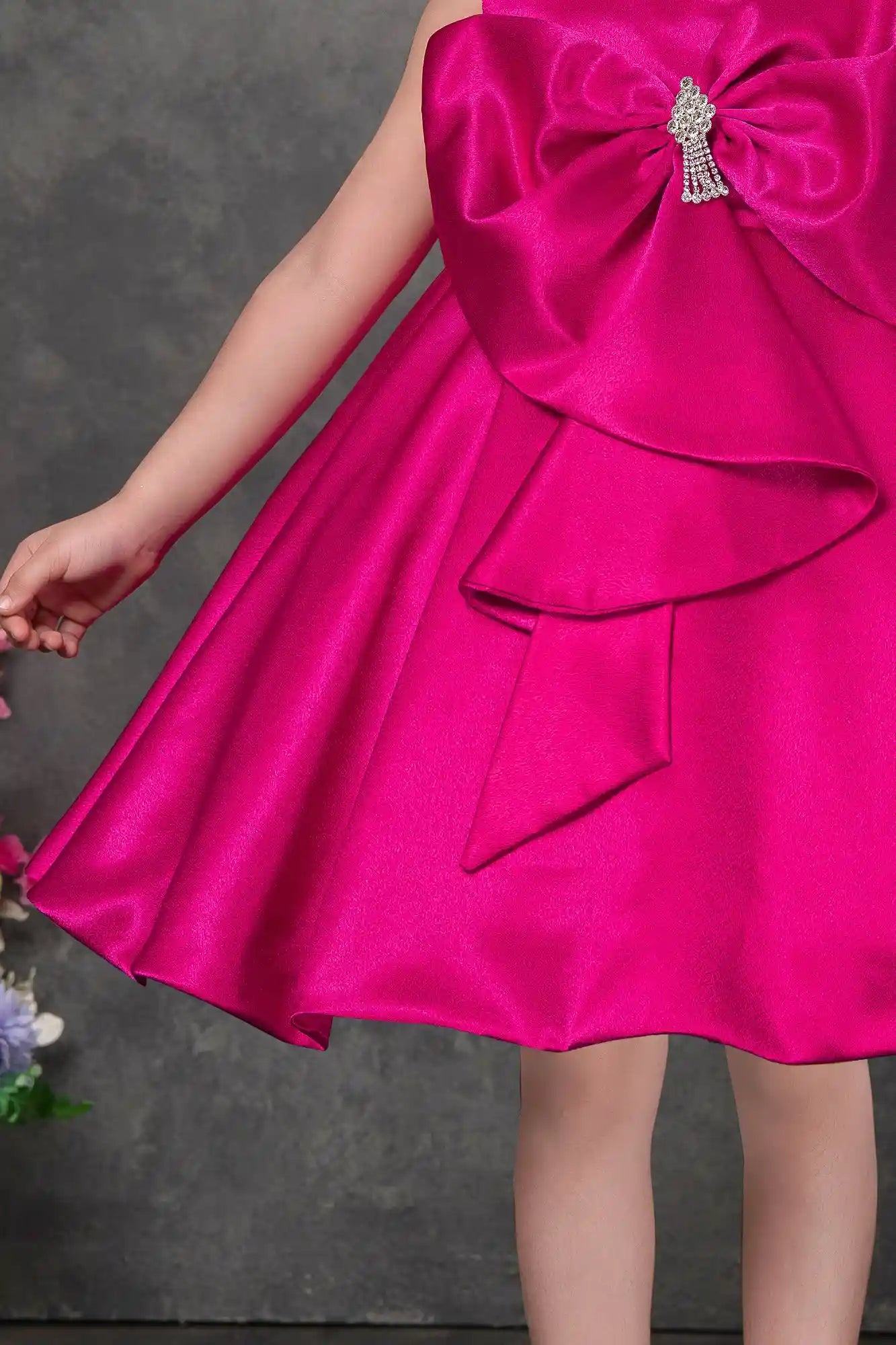 Pink Party Dress with Oversized Bow And Stone Brooch For Girls