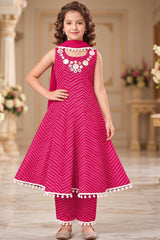Girls Pink Embellished Kurta Set With Dupatta