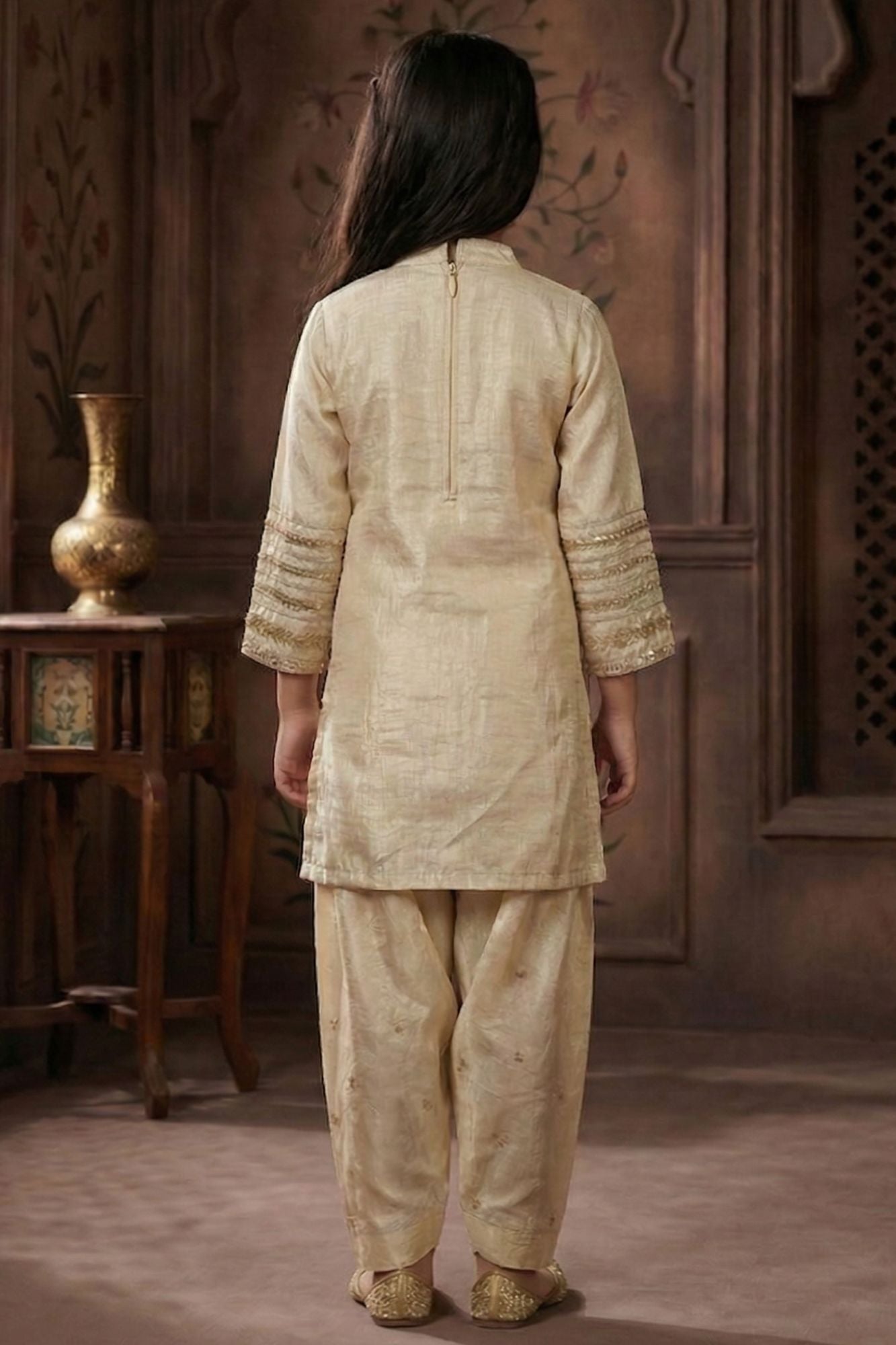 Girls Ivory Embroidered Kurta Set