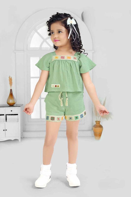 Green Crochet Embellished Top And Shorts Set For Girls