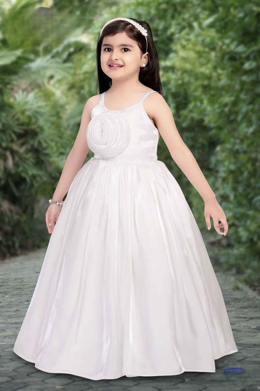 Elegant White Gown With Floral Embellishments For Girls