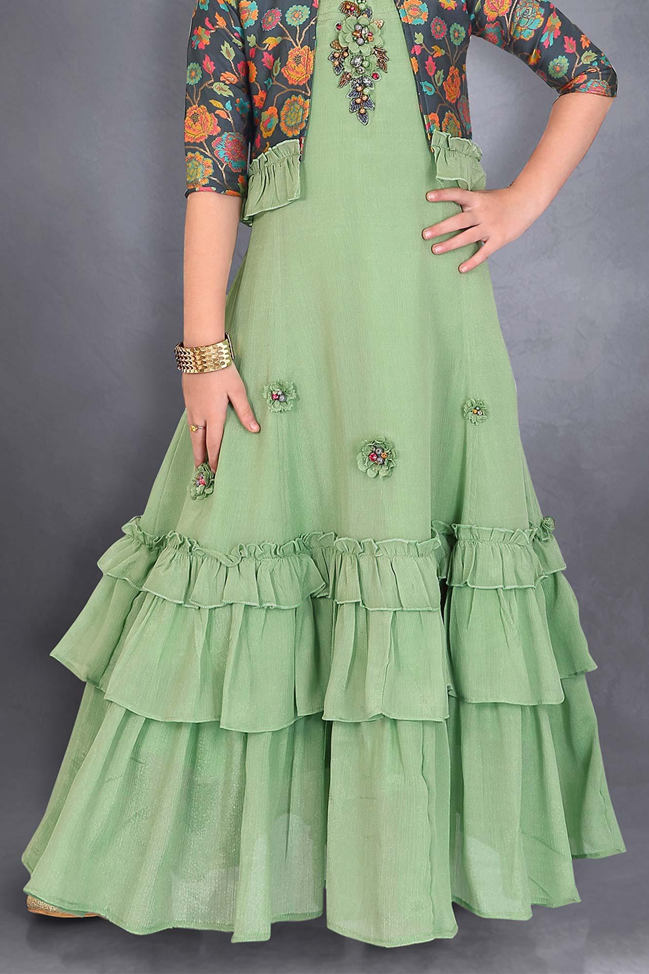 Glamorous Green Ethnic Dresses To Rock This Festive Season | Green lehenga,  Designer dresses indian, Ethnic dress