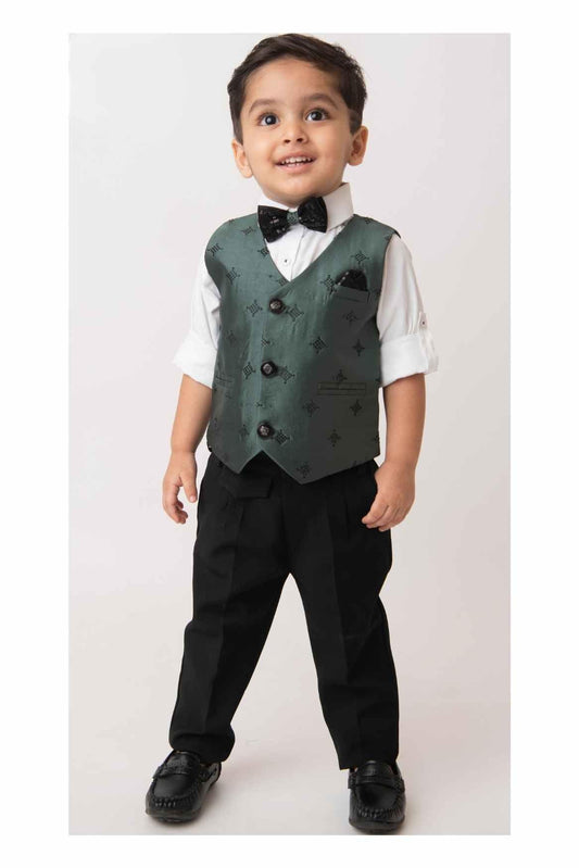 Little Collar's Green Four Pc Set With Sequin Bow For Boys - Lagorii Kids