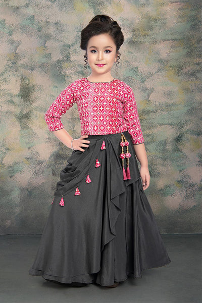 Mumkins - Girls and kids lehenga choli with layered pattern and fluffy net  which makes it more beautiful to your little one. 😍😍 Shop now :  https://bit.ly/3sAbU8N Style No : GS212982 Or